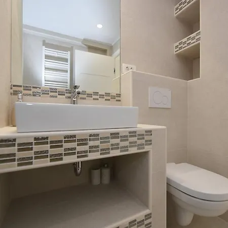 Bluebay Apartments Kustici Exterior photo