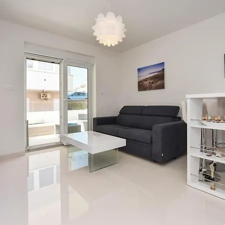 Bluebay Apartments Kustici Exterior photo