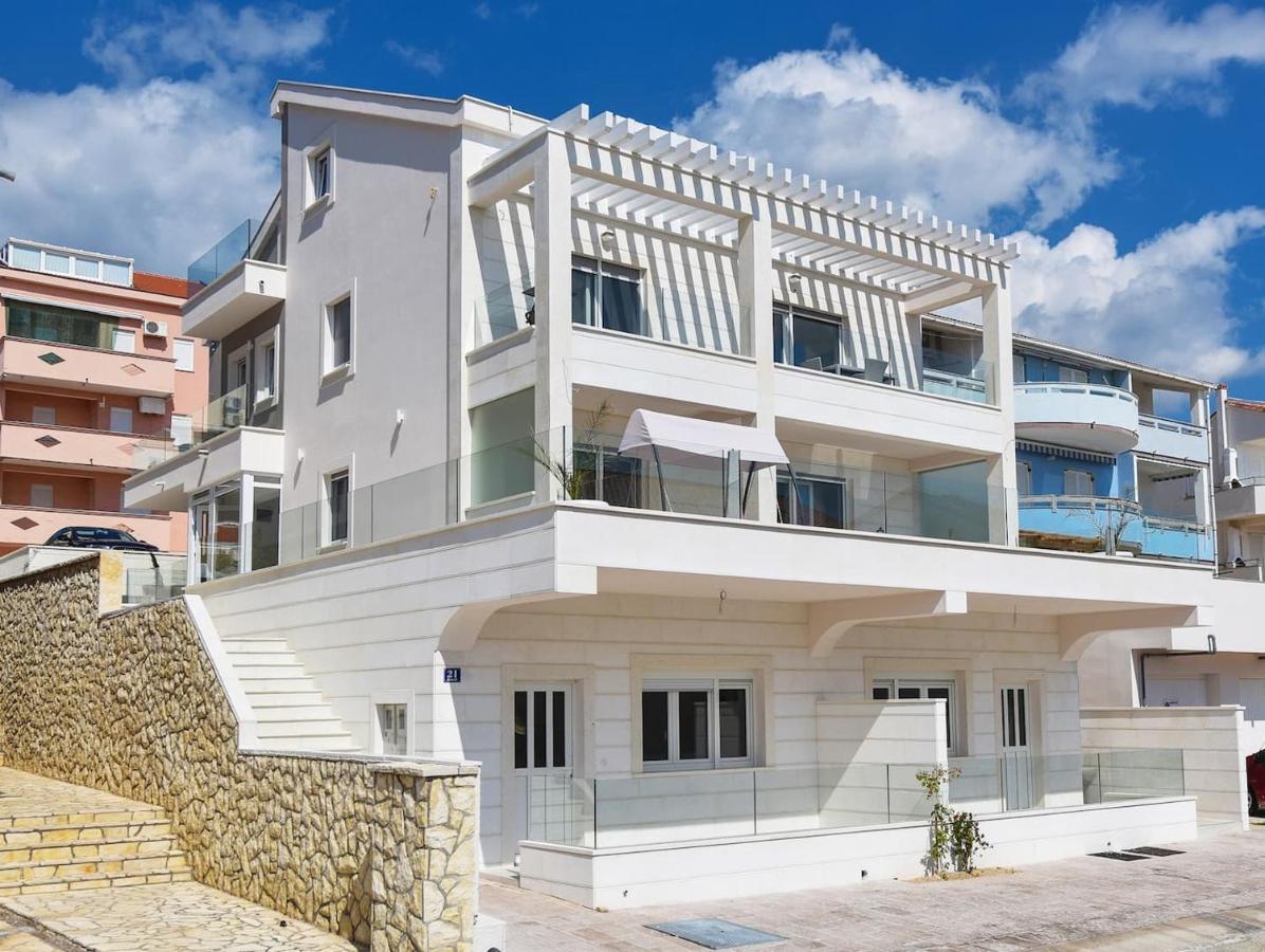 Bluebay Apartment Kustici