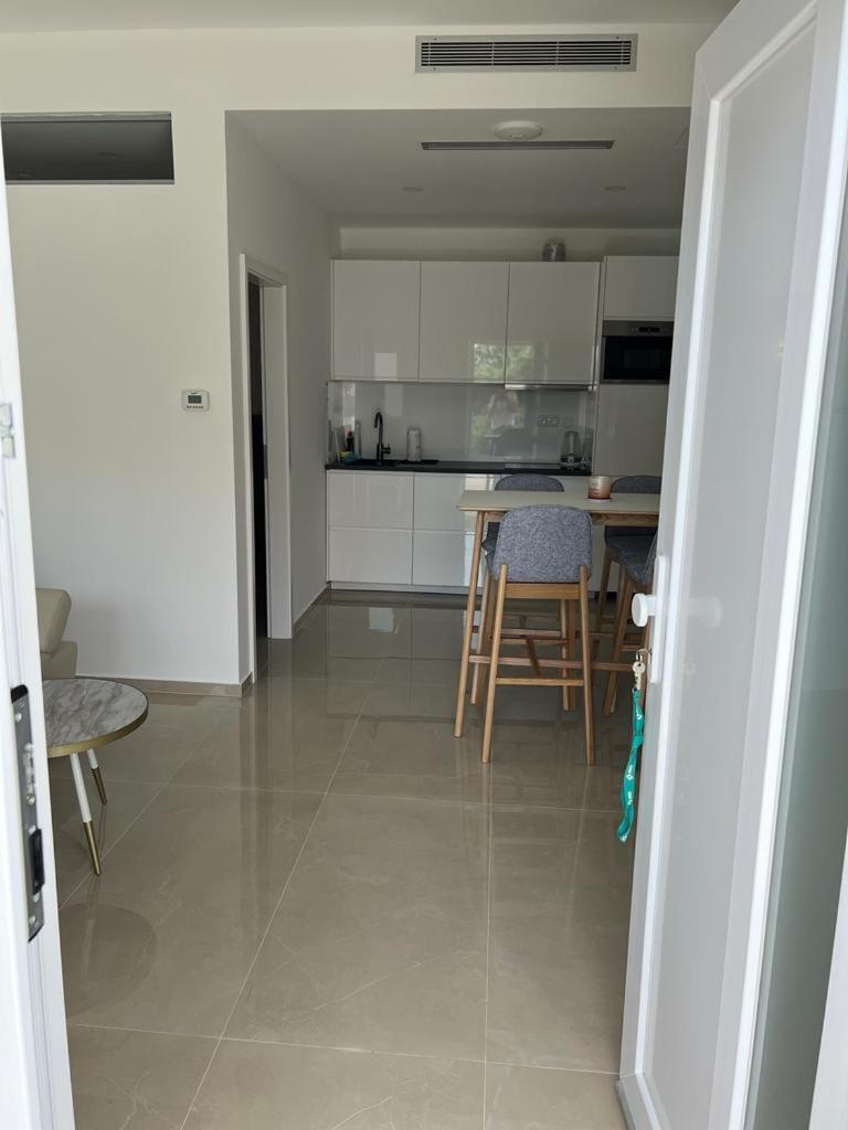 Bluebay Apartment