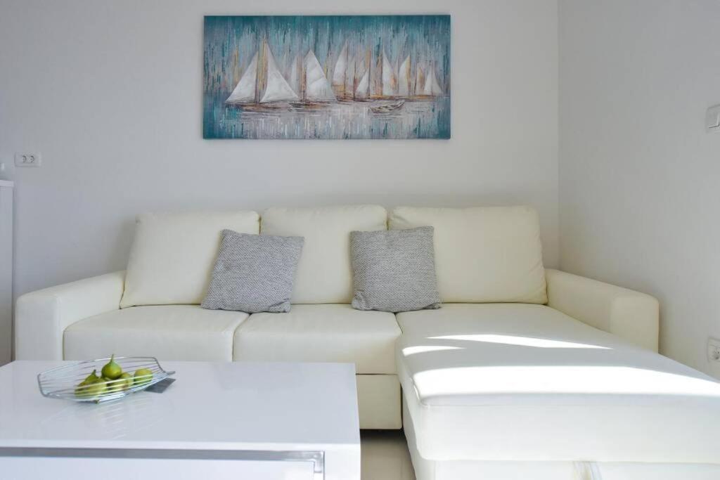 Bluebay Apartment